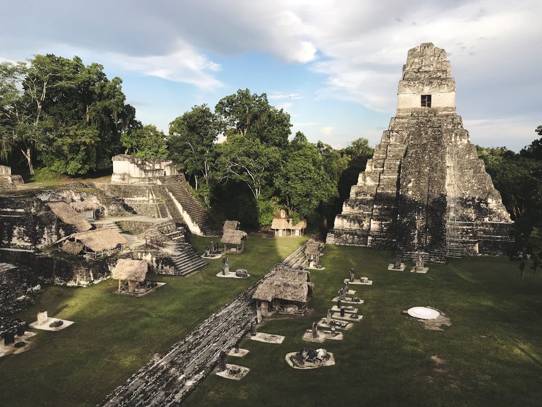 Музей Пополь Вух: Путешествие в Искусство Майя - Guatemala City | Secret World Trip Planner