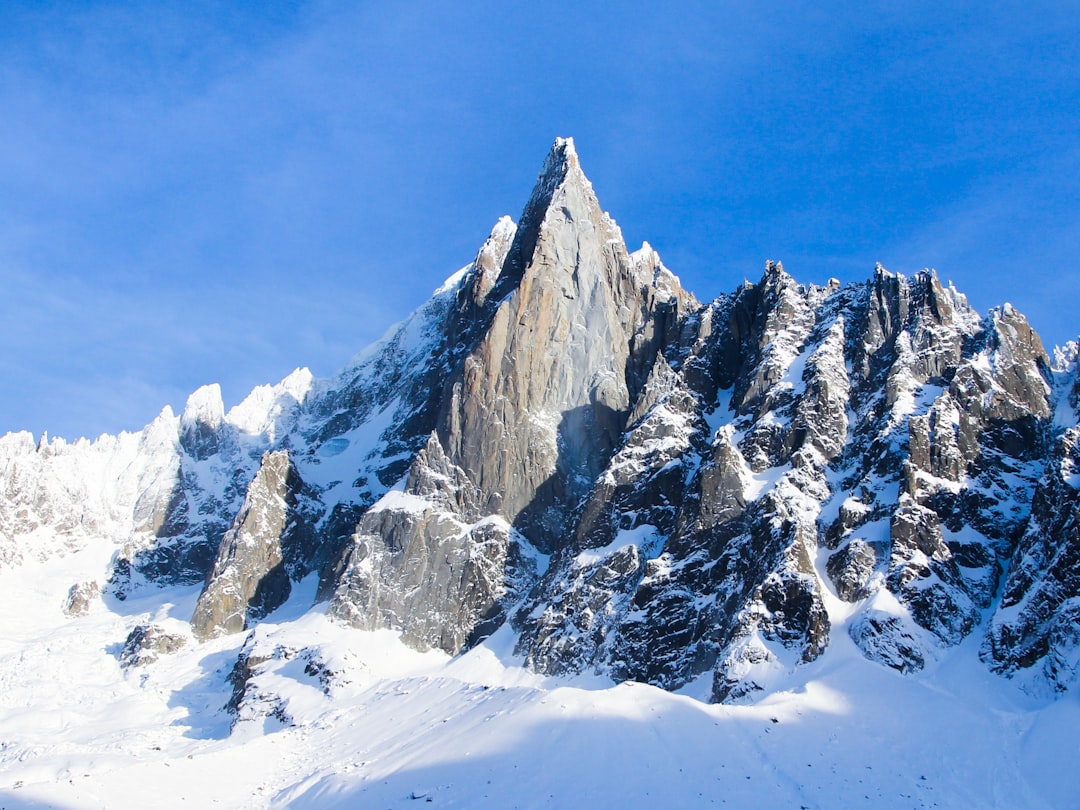 Tour du Mont Blanc : un trekking alpin de 170 km - Route d'Argentiere | Secret World Trip Planner