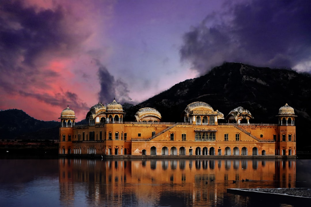 ジャイプール宮殿:ムガール建築の王室博物館 - Jaipur | Secret World Trip Planner