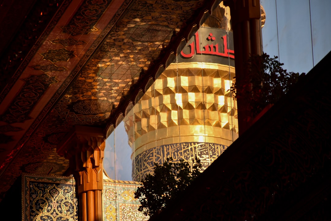 ラース・アル・ヒラールの灯台:リビア沿岸の光 - Ra's Al Hilal | Secret World Trip Planner