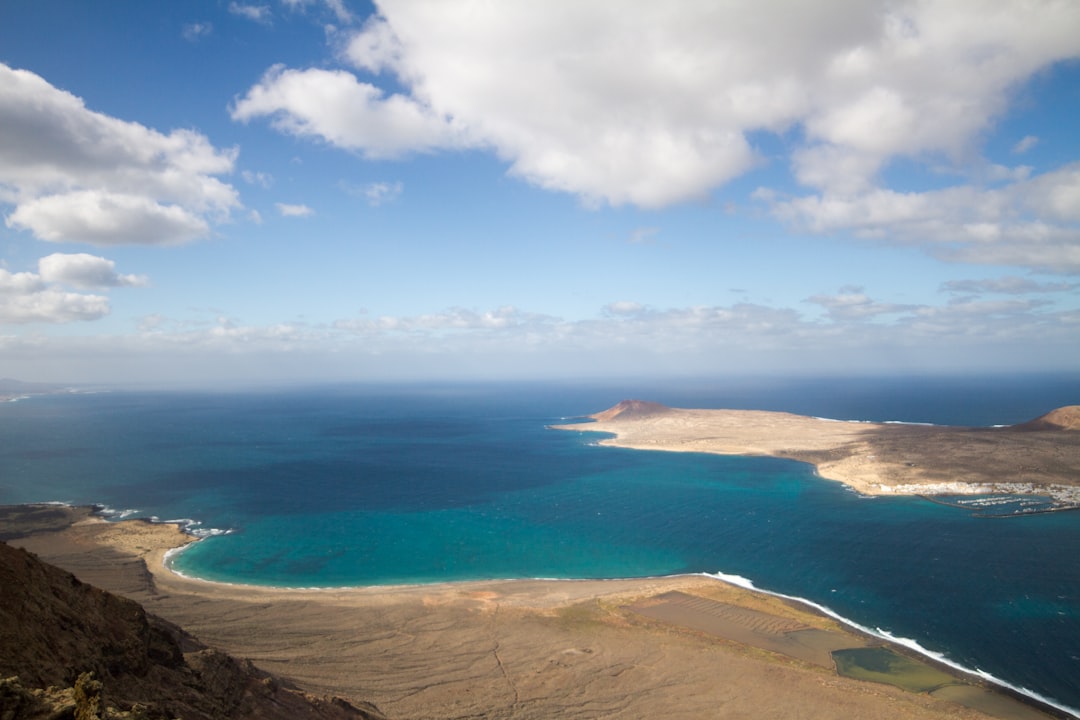 Mirador del Río: el mirador de Manrique en Lanzarote - 35541 | Secret World Trip Planner