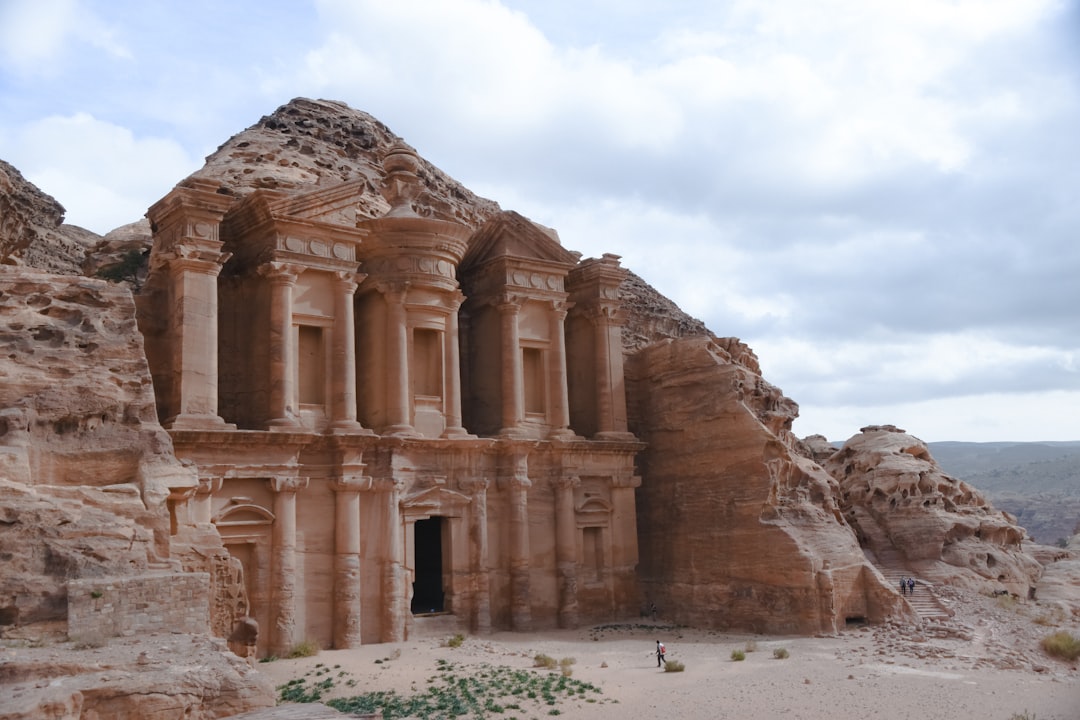 Piccola Petra: o tesouro escondido dos Nabateus - 9CFX+MV2 | Secret World Trip Planner