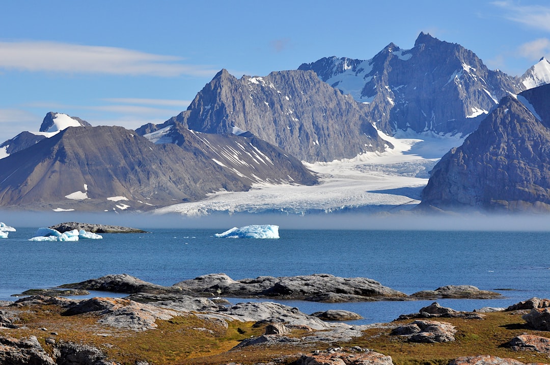 Entdecke die Arktis: eine Reise ins Herz des Klimawandels | Secret World Trip Planner