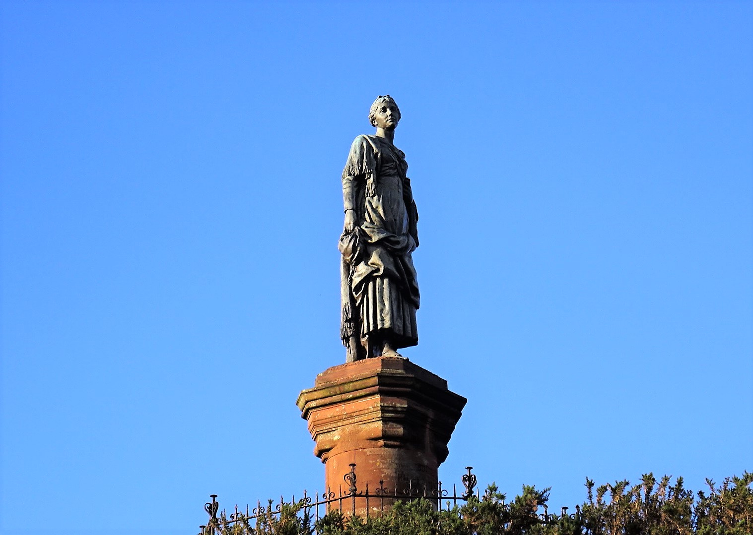 Visita a la Estatua de Highland Mary en Dunoon, Escocia - Argyll and Bute Council | Secret World Trip Planner