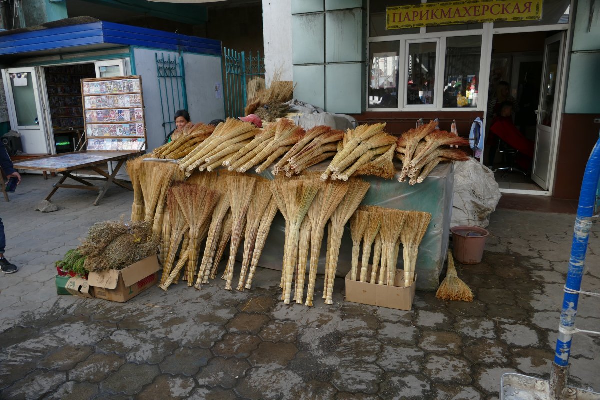 Osh Bazaar in Bischkek: Der Markt von Kirgisistan - Biškek | Secret World Trip Planner