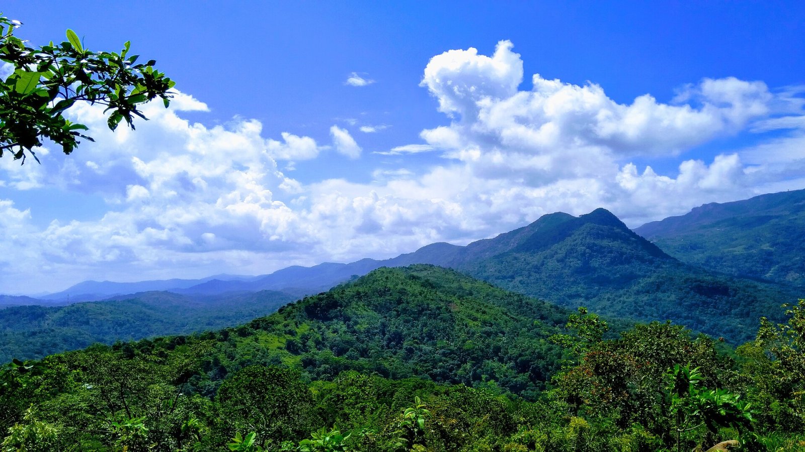 Gongala: The Magical Mountain of Sri Lanka - Ratnapura | Secret World Trip Planner