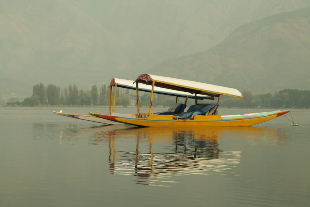 Guia Completa dos Jardins Shalimar em Srinagar - Shalimar | Secret World Trip Planner