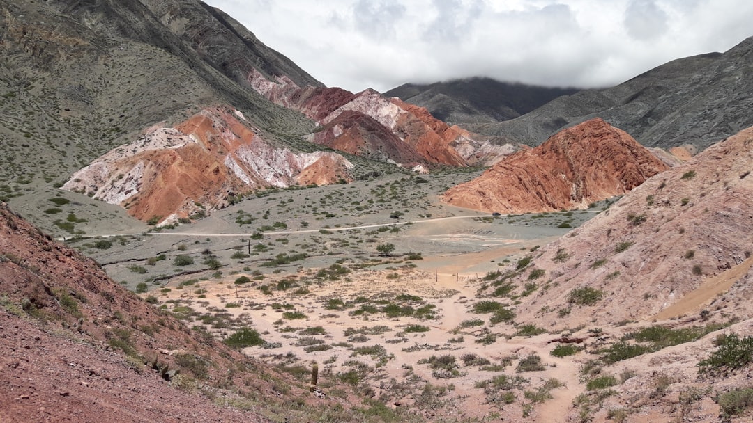 Cerro de los Siete Colores: atardeceres en Purmamarca - Y4618 Purmamarca | Secret World Trip Planner