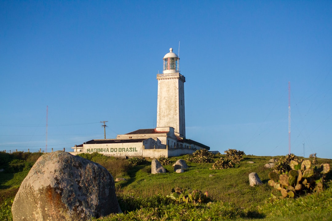 Farol da Barra de São João: el faro colonial de Brasil - Salvador - BA | Secret World Trip Planner