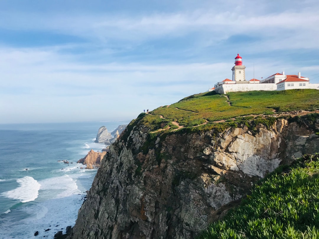 Farol do Cabo Espichel: il faro sull'orlo del mondo - Cabo Espichel | Secret World Trip Planner