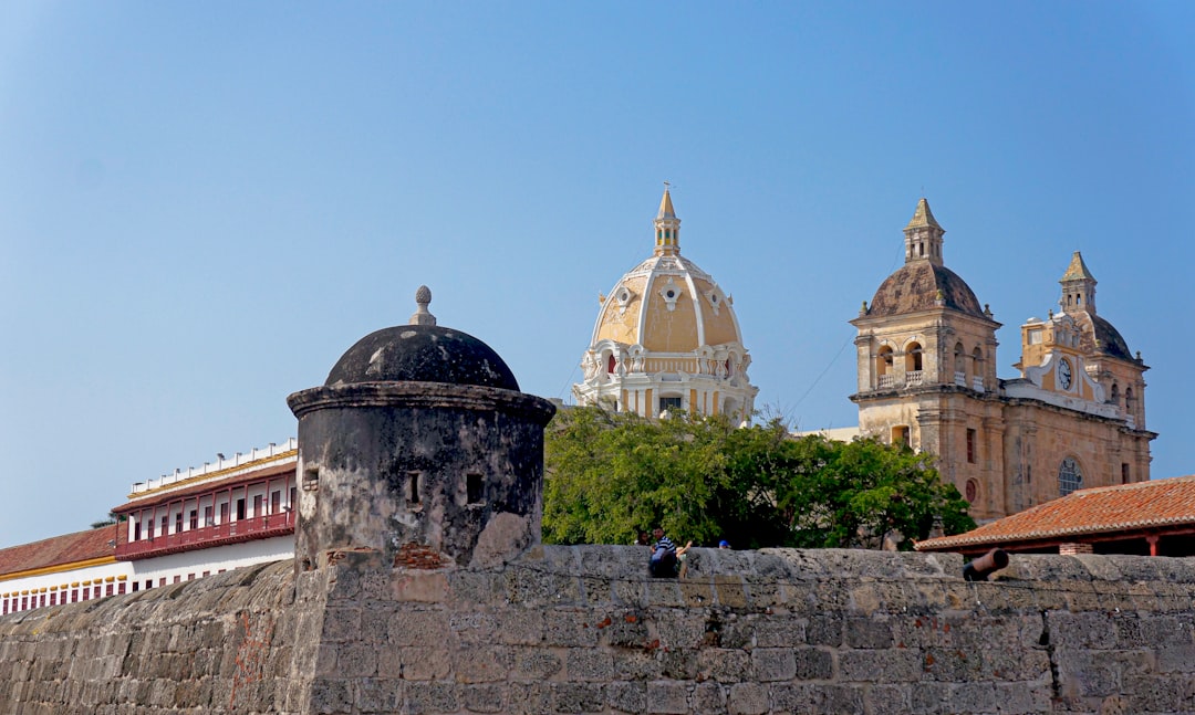 카르타헤나의 벽: 17세기 콜롬비아를 걷다 - Cartagena de Indias | Secret World Trip Planner