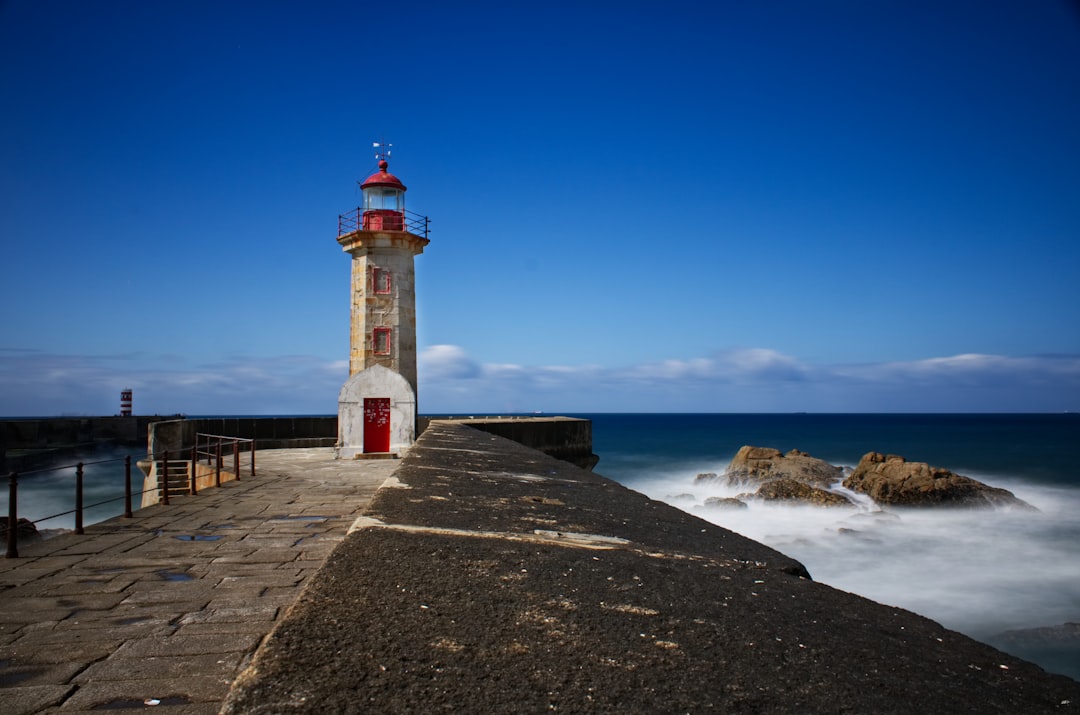 Farol de Albarnaz: o farol solitário das Açores - Estr. do Farol | Secret World Trip Planner