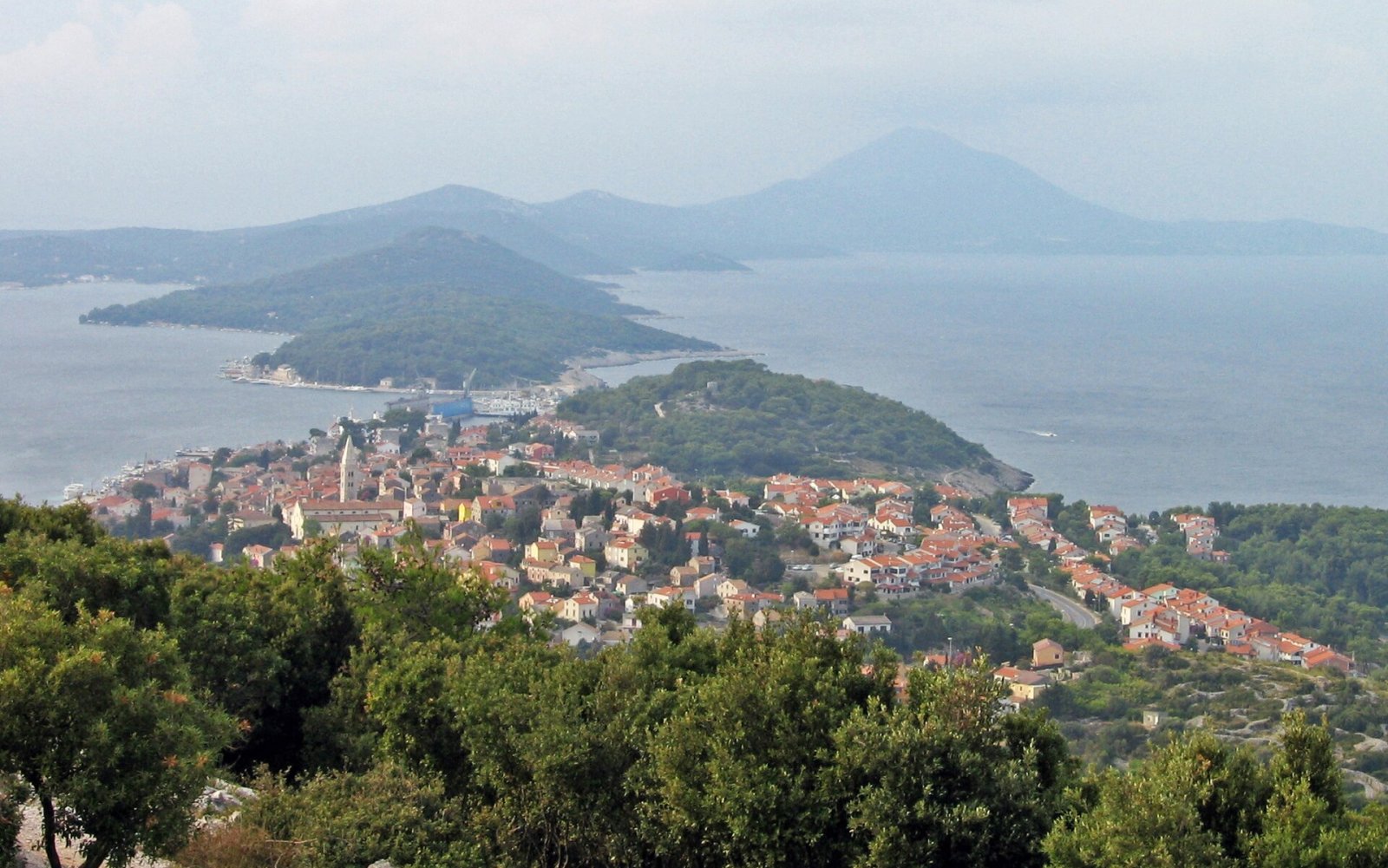 Televrina: Un Angolo di Paradiso Naturale in Croazia - Nerezine | Secret World Trip Planner