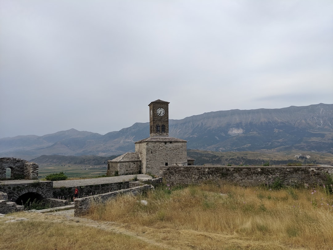 Часовая башня в Албании: путешествие во времени - Gjirokastër | Secret World Trip Planner
