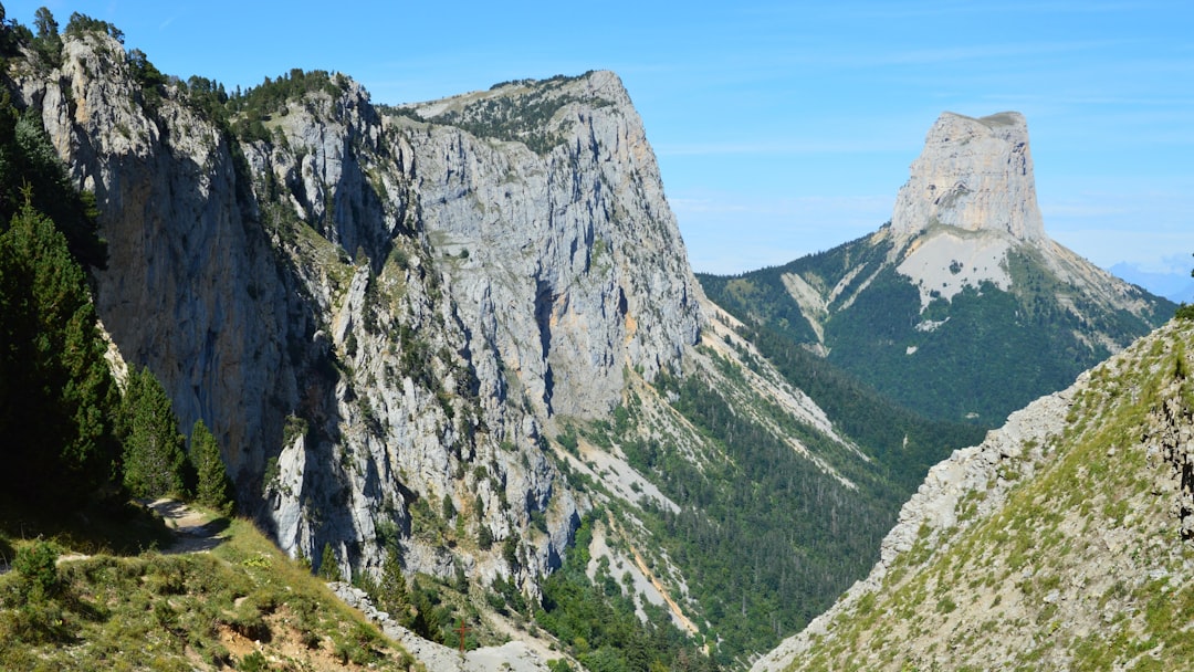 Pic du Midi: dormire tra le stelle sui Pirenei - Rue Pierre Lamy de la Chapelle | Secret World Trip Planner