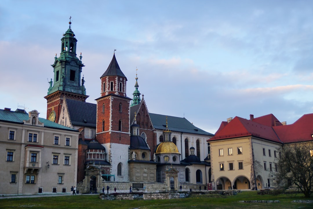Catedral de Wawel: el corazón real de Cracovia - Zamek Wawel | Secret World Trip Planner