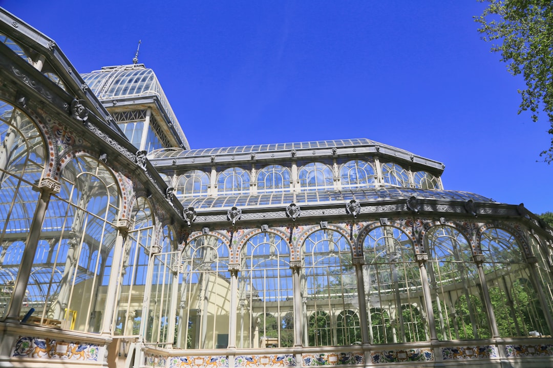 Jardines del Palacio de Cristal: Oporto desde lo alto - R. de D Manuel II | Secret World Trip Planner
