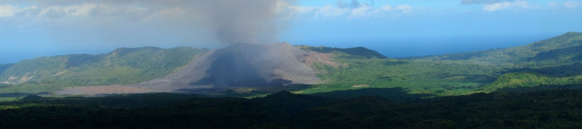 Mont Yasur : le volcan actif le plus accessible au monde - Mount Yasur | Secret World Trip Planner