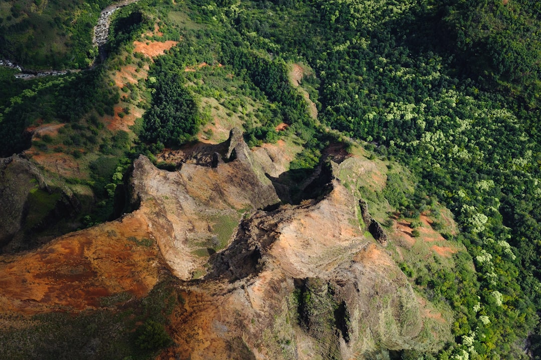 Каньон Уаймеа на закате: Великий каньон Тихого океана - Waimea | Secret World Trip Planner
