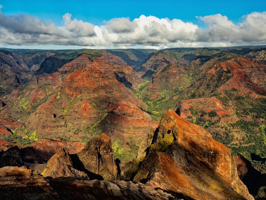 와이메아 캐년의 일몰: 태평양의 그랜드 캐년 - Waimea | Secret World Trip Planner