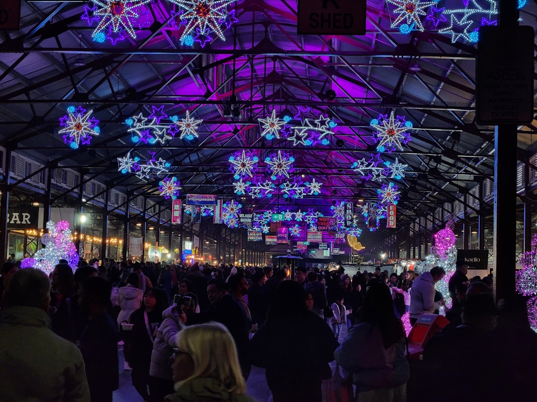 Queen Victoria Markt: Das pulsierende Herz Melbournes - Queen St | Secret World Trip Planner
