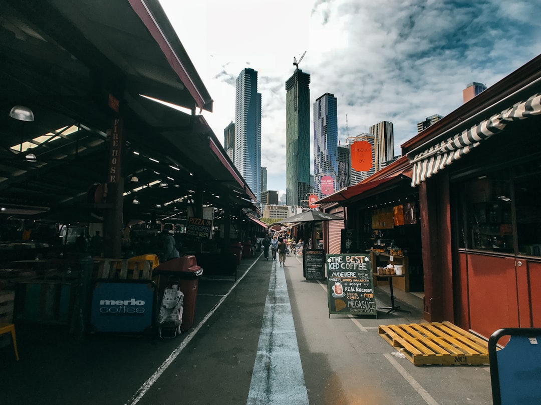 Mercado de la Reina Victoria: el alma de Melbourne - Queen St | Secret World Trip Planner