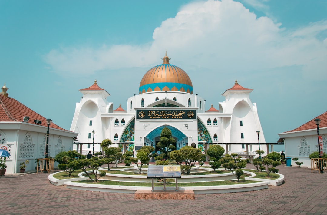 Descubre el Muzium Darul Ridzuan: un tesoro cultural en Malasia - Ipoh | Secret World Trip Planner