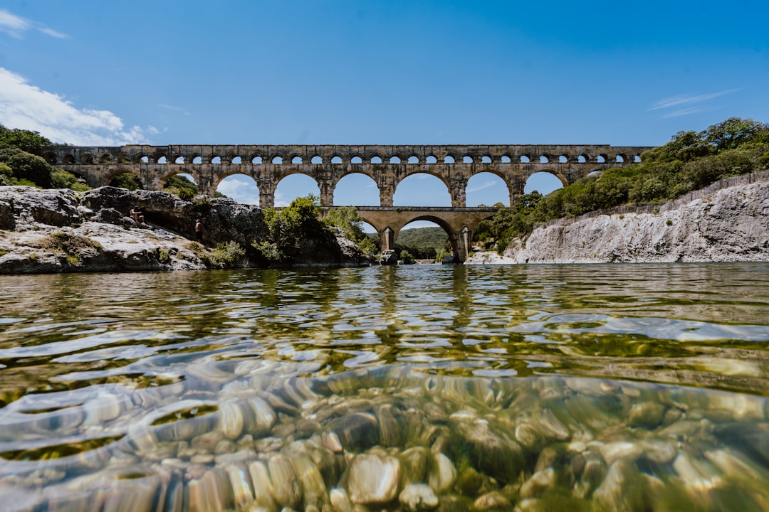Ponte do Diabo em Aniane: o medieval sobre o Hérault — st Jean de Fos et