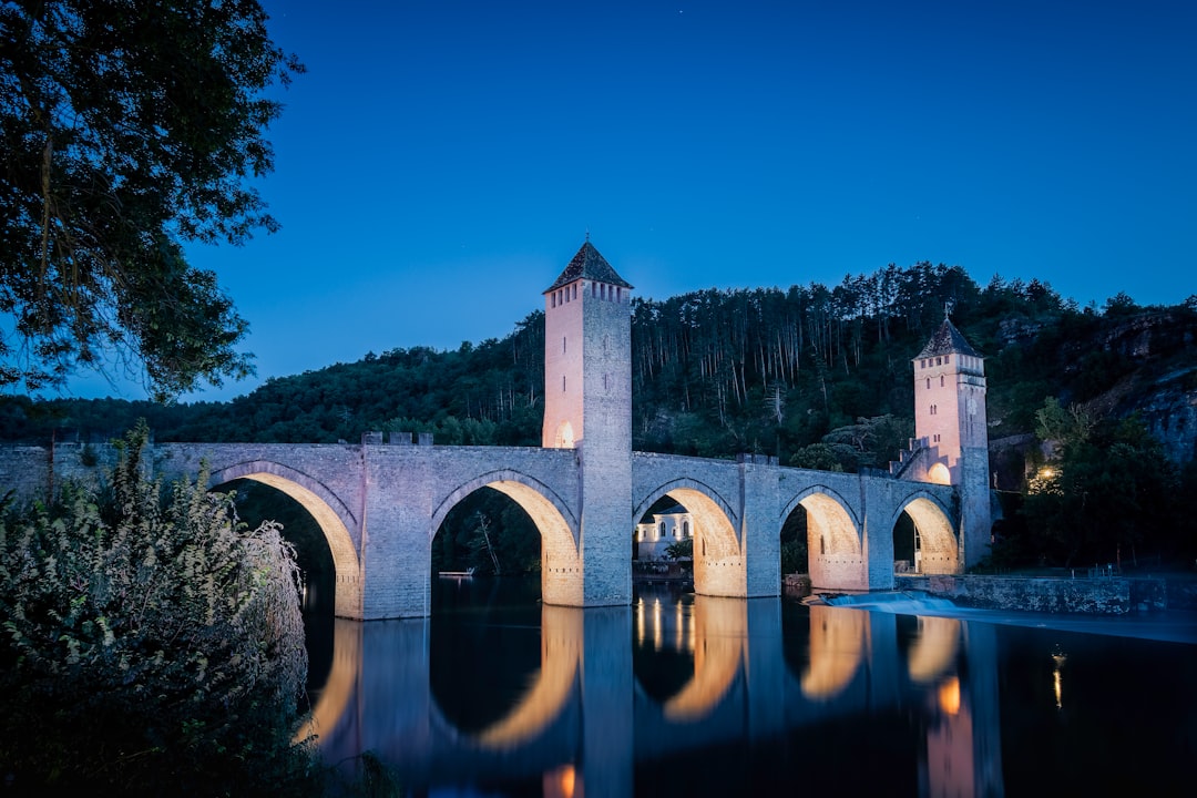 カオールのポンテ・ヴァランテ:ロット川の要塞 - 46000 Cahors | Secret World Trip Planner