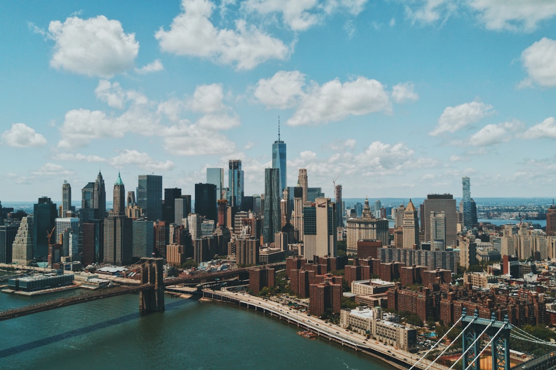 Секретный мир против TripIt: какая апп победит в Нью-Йорке в 2026 - New York | Secret World Trip Planner