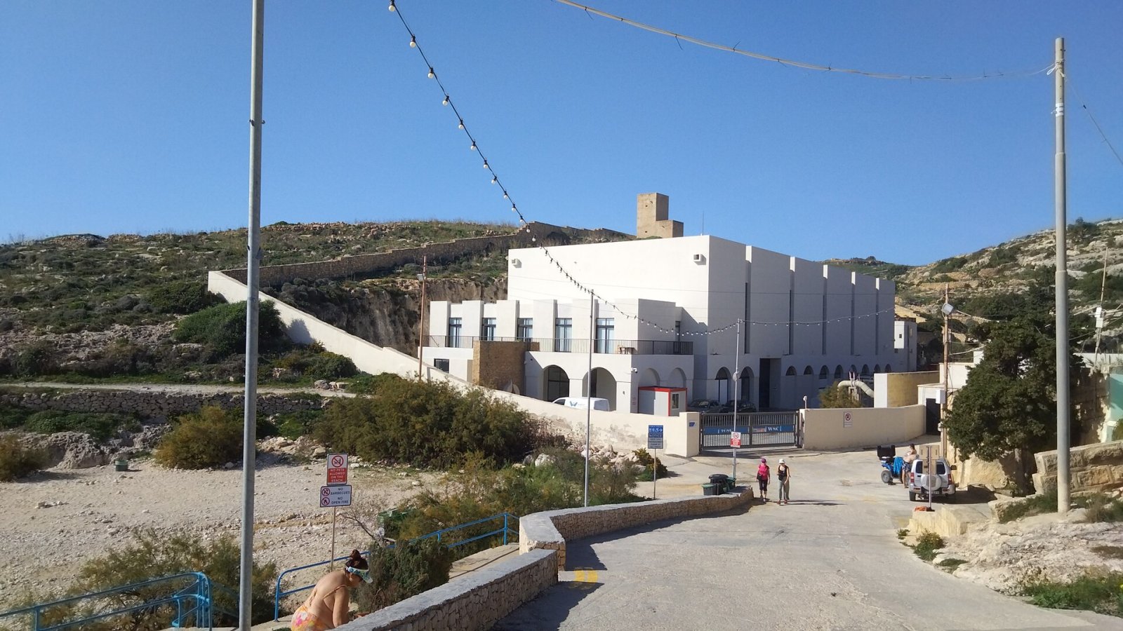 Descubre Ħondoq ir-Rummien: un rincón de paraíso en Malta - Il-Qala | Secret World Trip Planner