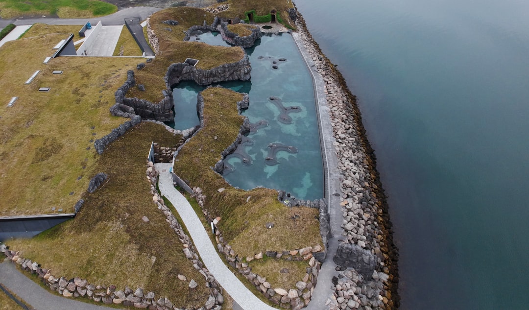 Laguna Secreta em Flúðir: As Termas Mais Antigas da Islândia - Hvammsvegur | Secret World Trip Planner