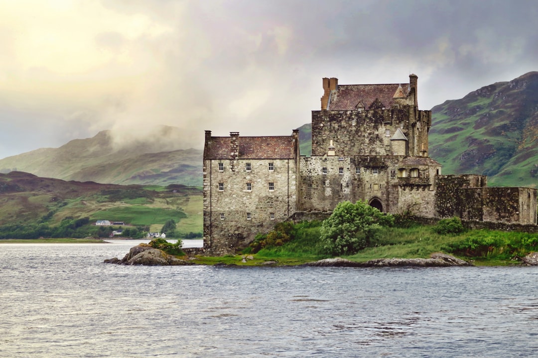 Descubra Old Monkland: um tesouro cultural da Escócia - North Lanarkshire | Secret World Trip Planner