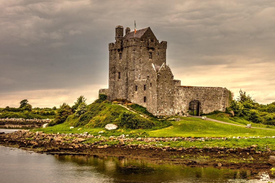 Patrick Kavanagh entdecken: Eine Reise in die irische Kultur - Dublin 4 | Secret World Trip Planner