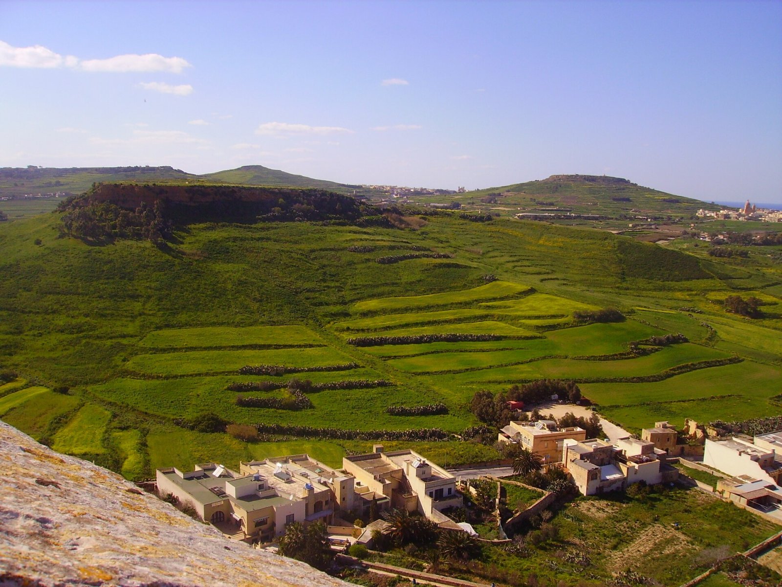 일겔무스: 고조의 매혹적인 언덕 - Ir-Rabat Għawdex | Secret World Trip Planner