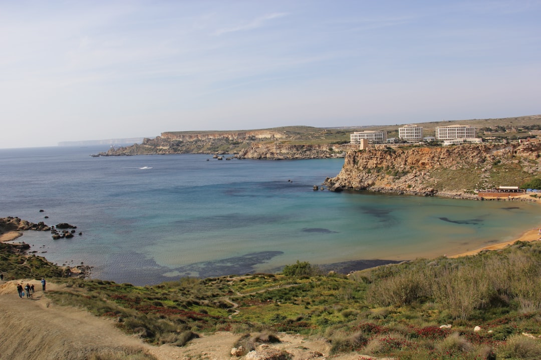 マルタの自然の隅、Għar Lapsiを探る - Siġġiewi | Secret World Trip Planner