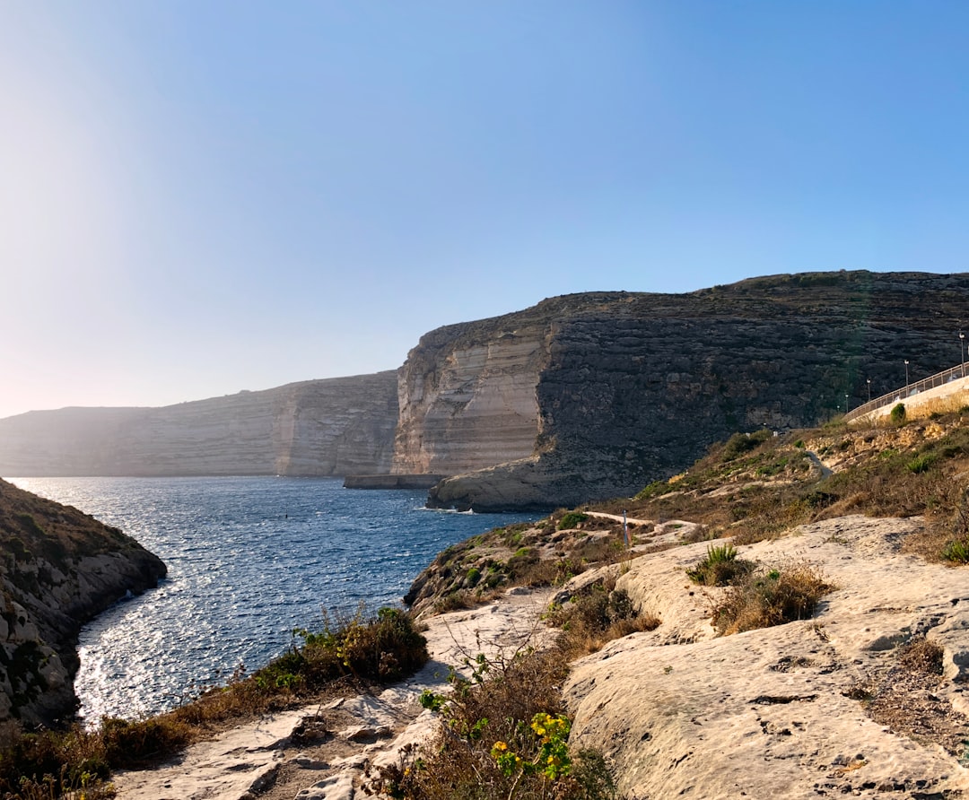 Découvrez Xlendi : le bijou naturel de Gozo - Munxar | Secret World Trip Planner