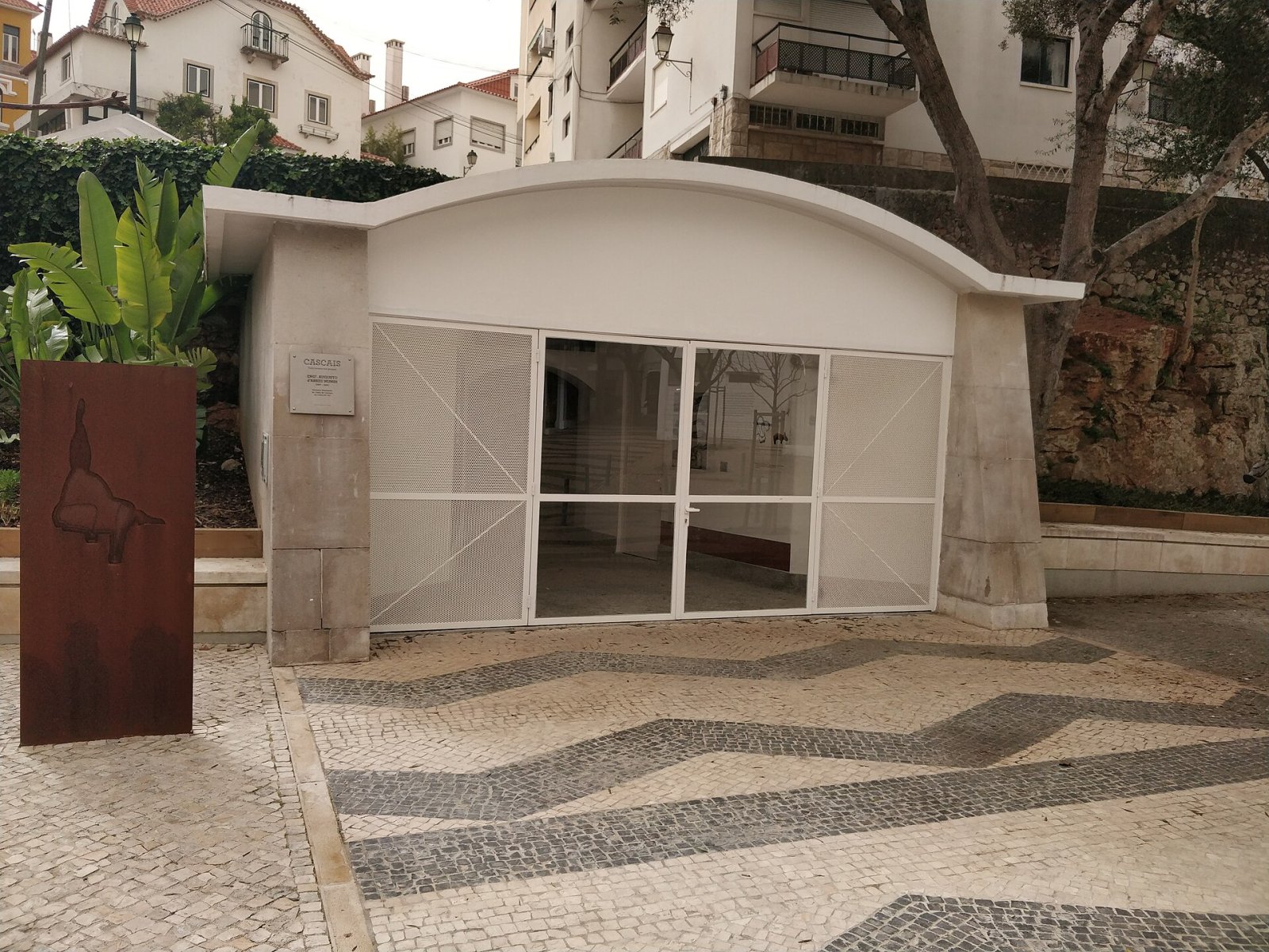 Descubra as Grutas do Poço Velho: uma viagem pela história de Portugal - Cascais | Secret World Trip Planner