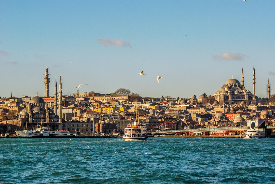 Migliori app viaggio 2026: le 5 testate a Istanbul - Istanbul | Secret World Trip Planner