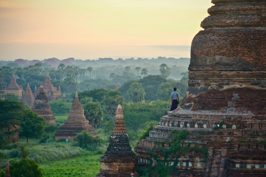 ミャンマーの神秘的な2130を発見する:時を超えた旅 - Nyaung-U | Secret World Trip Planner
