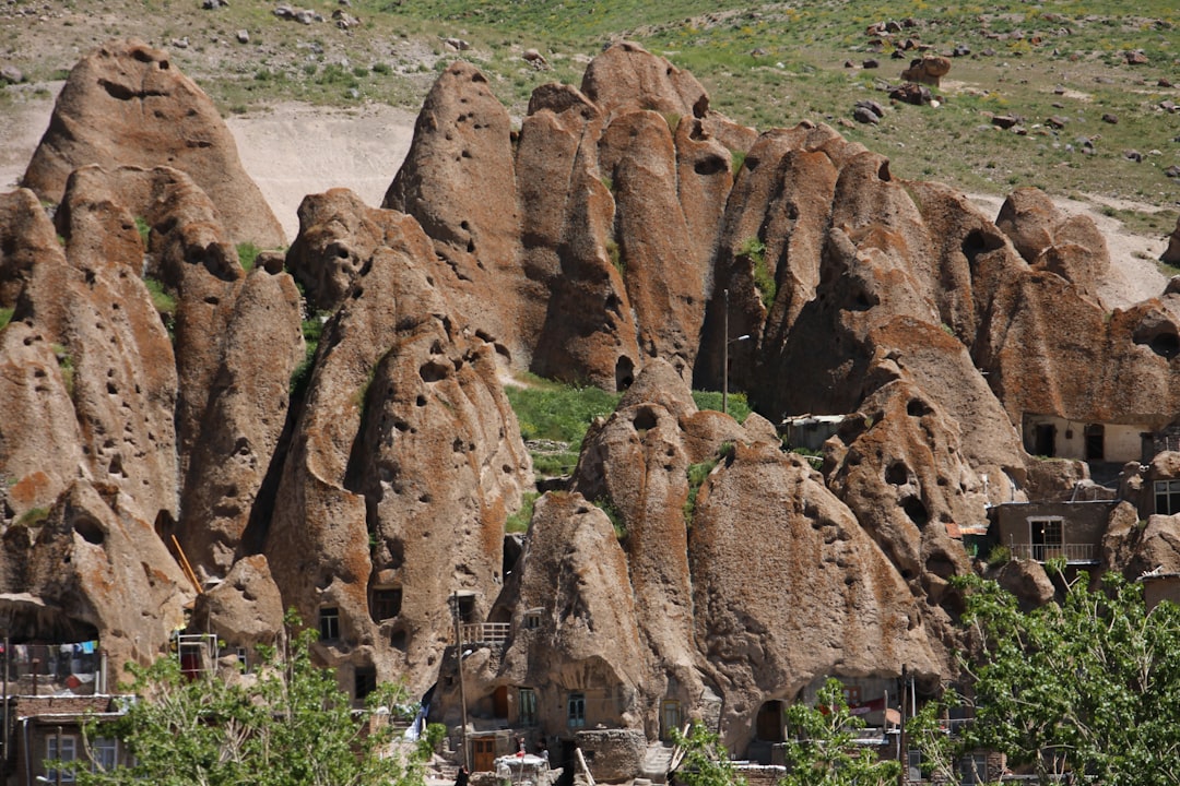 Kandovan : le village sculpté dans la roche - Q7V2+Q3H | Secret World Trip Planner