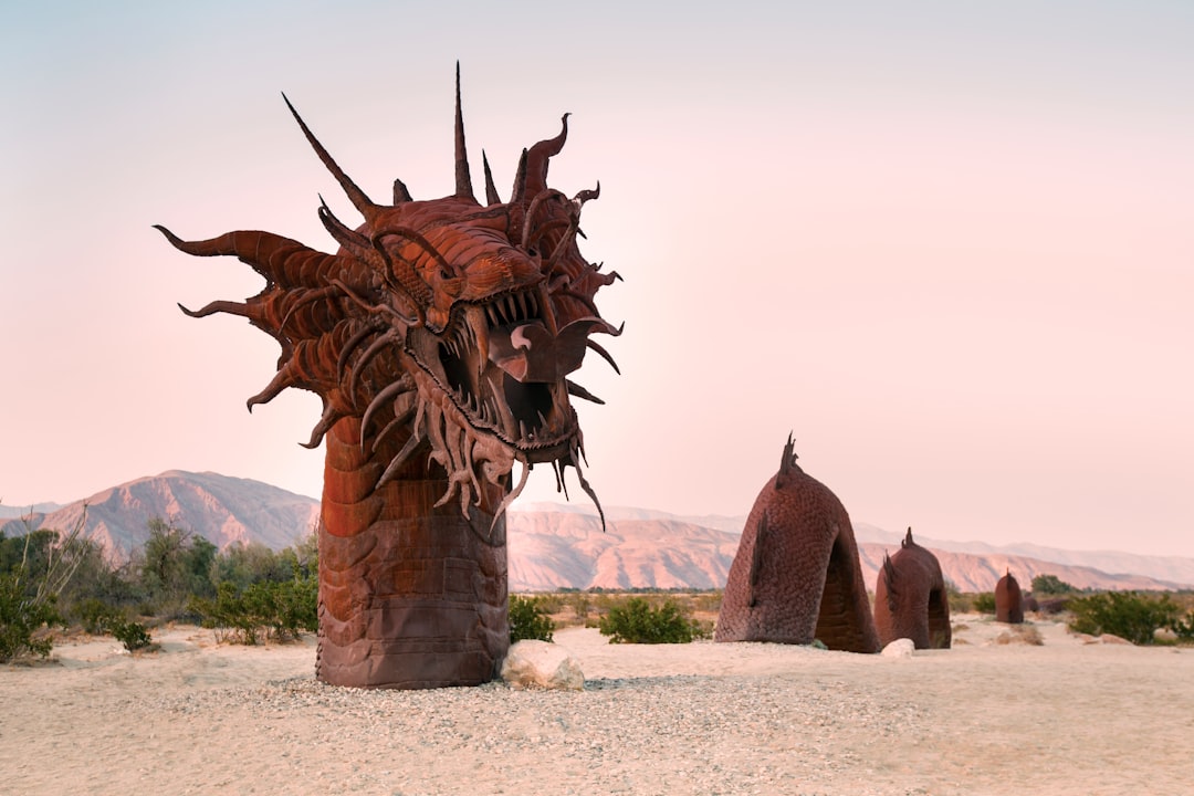 사막의 조각들: 호주 사막의 예술 - Broken Hill Nuovo Galles del Sud 2880 | Secret World Trip Planner