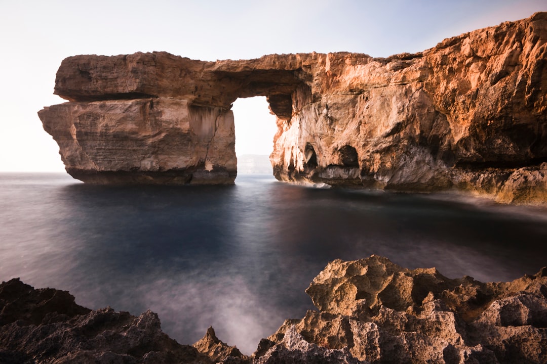 Cueva de Calipso: un tesoro natural en Malta | Secret World Trip Planner