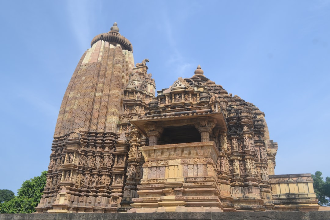 Кхаджурахо: средневековые храмы любви и духовности - Khajuraho | Secret World Trip Planner