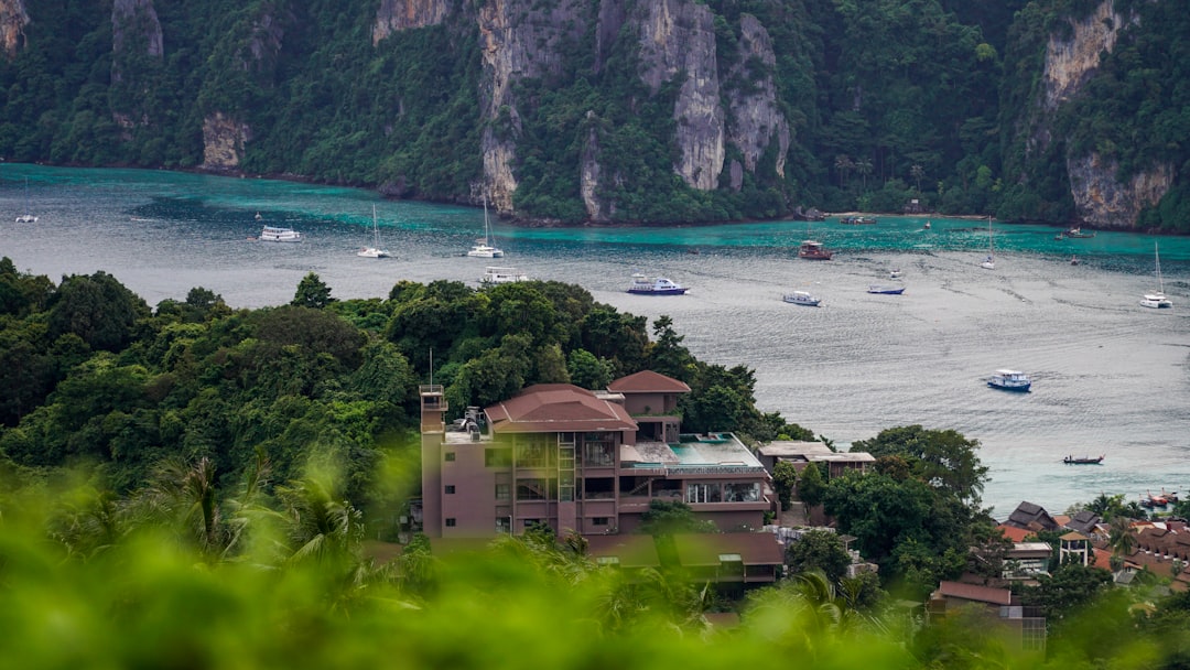 Punto de Vista East Railay: un panorama impresionante - Amphoe Mueang Krabi | Secret World Trip Planner