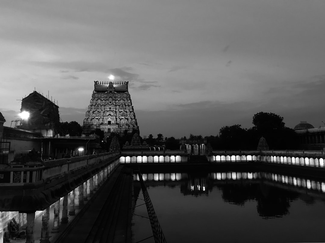 カパリシュワラ寺院:チェンナイの神聖な彫刻 - Chennai | Secret World Trip Planner