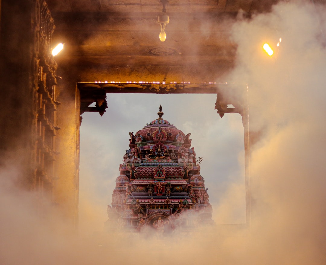 卡帕利什瓦拉寺:陈奈的神圣雕塑 - Chennai | Secret World Trip Planner
