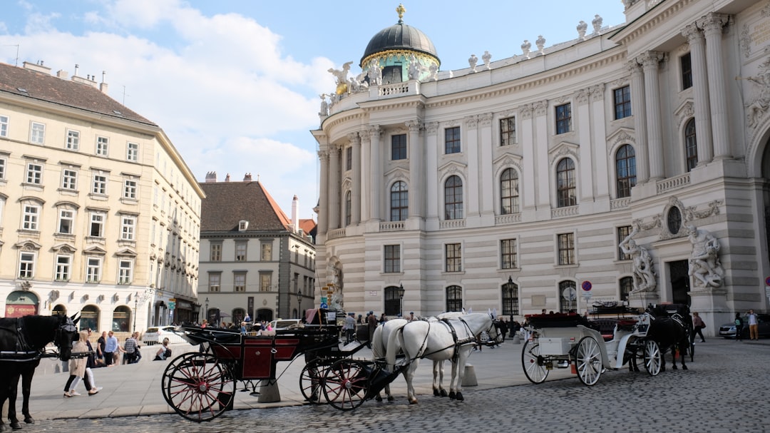 Secret World vs Wanderlog: quale trip planner scegliere per Vienna? - Vienna | Secret World Trip Planner