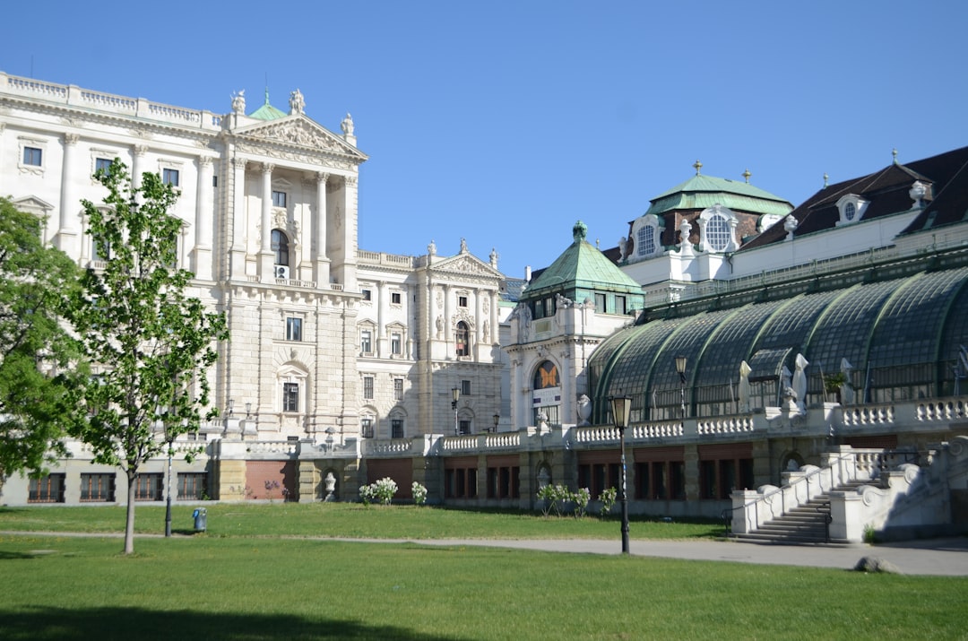 Секретный мир против Wanderlog: какой планировщик выбрать для Вены? - Vienna | Secret World Trip Planner