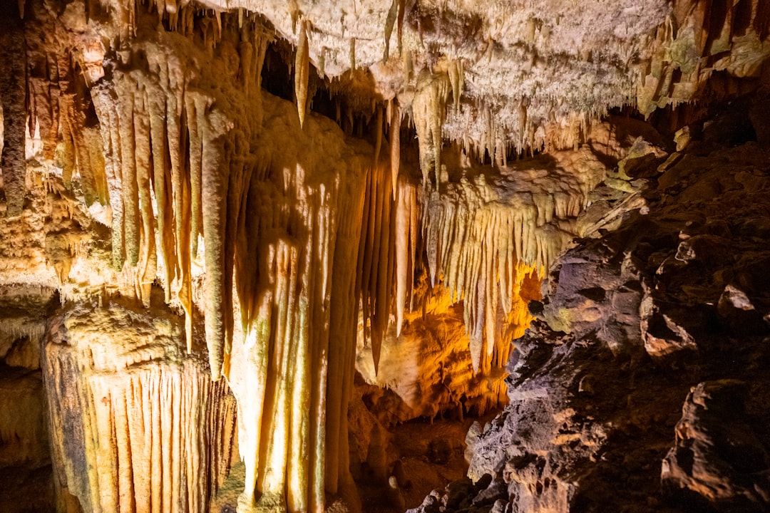 Grotte di Castellana: un viaggio 70 metri sotto la Puglia - Piazza Franco Anelli | Secret World Trip Planner